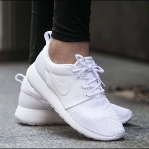 Nike Roshe One White Athletic Running Sneakers